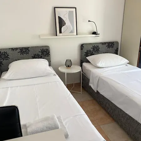 Knez Apart Otel Okrug Gornji
